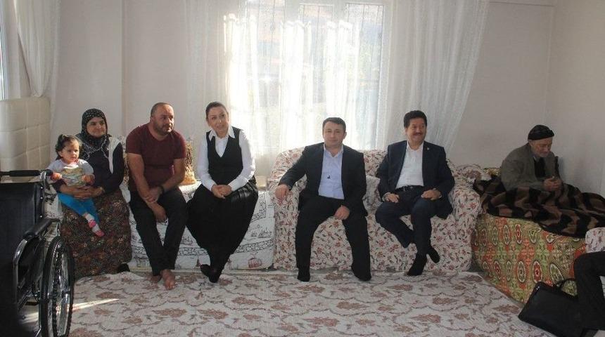 Ak Partili &Ouml;znur &Ccedil;alık Hakkari&rsquo;de