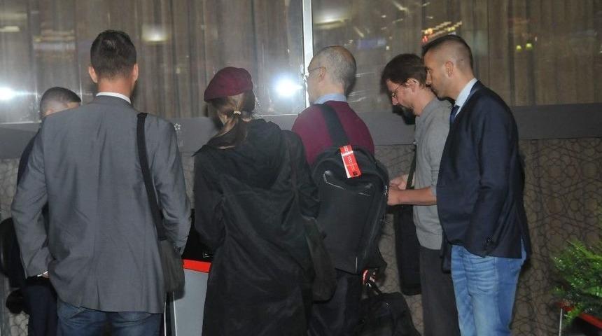 Tahliye Edilen B&uuml;y&uuml;kada Davası Sanıkları T&uuml;rkiye&rsquo;den Ayrıldı