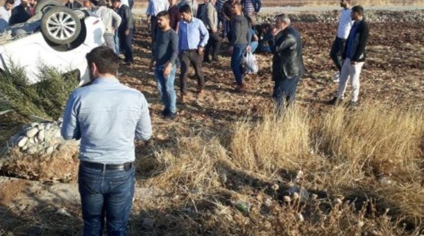 Otomobil Takla Attı: 2 Yaralı