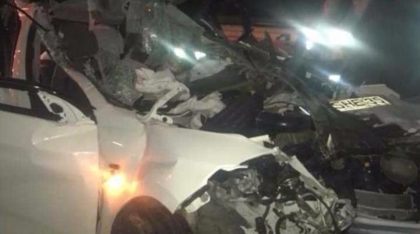 Tıra Arkadan &Ccedil;arpan Aracın S&uuml;r&uuml;c&uuml;s&uuml; Hayatını Kaybetti