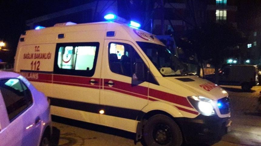 (&ouml;zel Haber) &Uuml;mraniye&rsquo;de Bı&ccedil;aklı Kavga: 3 Yaralı