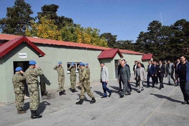 Tugay Komutanı Atay, Şehit Ailelerini Ve Gazileri Ağırladı