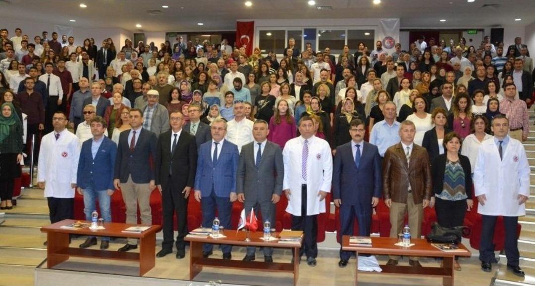 &Ccedil;om&uuml; Tıp Fak&uuml;ltesi 10. &Ouml;nl&uuml;k Giyme T&ouml;reni Ger&ccedil;ekleştirildi