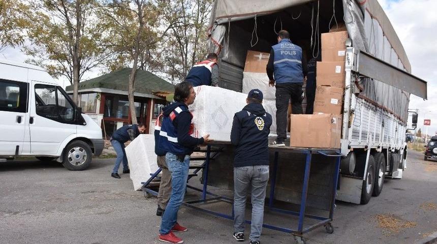 Aksaray&rsquo;da 105 Bin 650 Paket Ka&ccedil;ak Sigara Ele Ge&ccedil;irildi