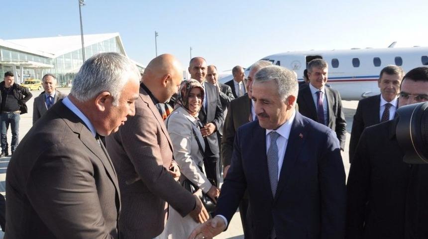 Bakan Arslan, Temel Atma T&ouml;reni İ&ccedil;in Kars&rsquo;a Geldi