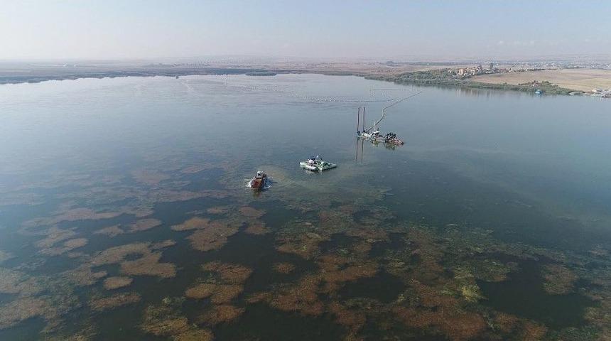 Mogan G&ouml;l&uuml;&rsquo;nde Temizlik &Ccedil;alışmaları Hızlandı