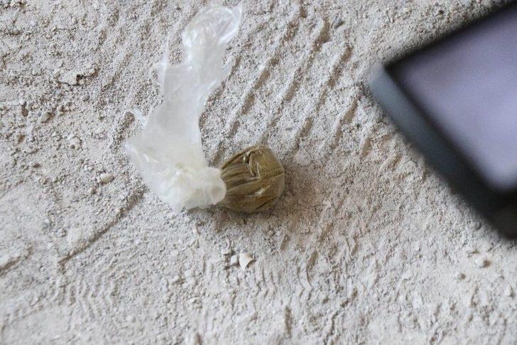 Dışkıların İçinde Esrar Satıp Alem Yapmışlar G3