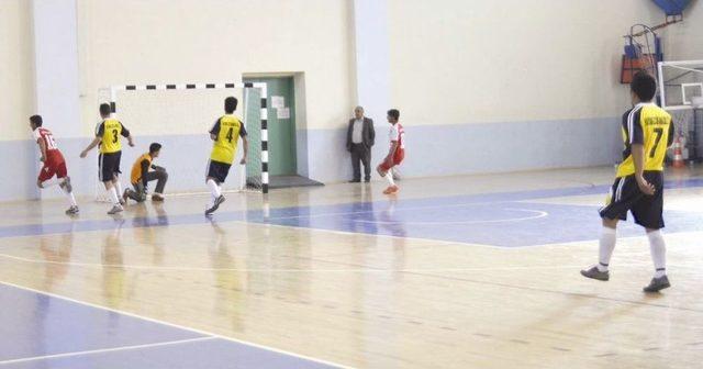 Sungurlu’da Futsal Turnuvası Düzenlendi