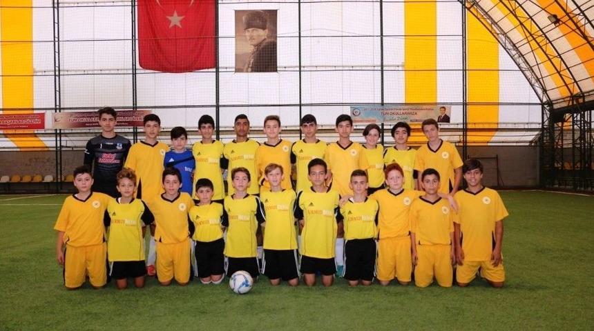 Okullar Arası Futbol Turnuvası Başladı