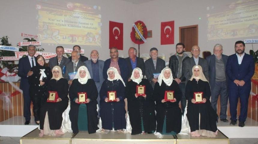 Tun&ccedil;bilek&rsquo;te Hafızlık İcazet Merasimi