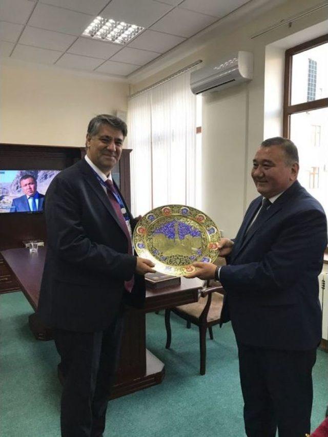Kbü Rektörü Prof. Dr. Refik Polat, Yeni İş Birlikleri İçin Özbekistan’da