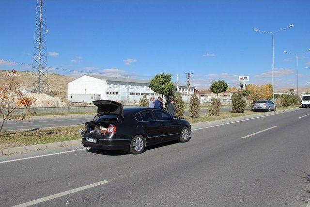 Bakan Yılmaz’ın Konvoyunda Trafik Kazası