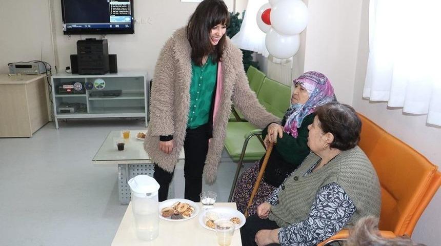 Huzurevinde Cumhuriyet Bayramı Coşkusu