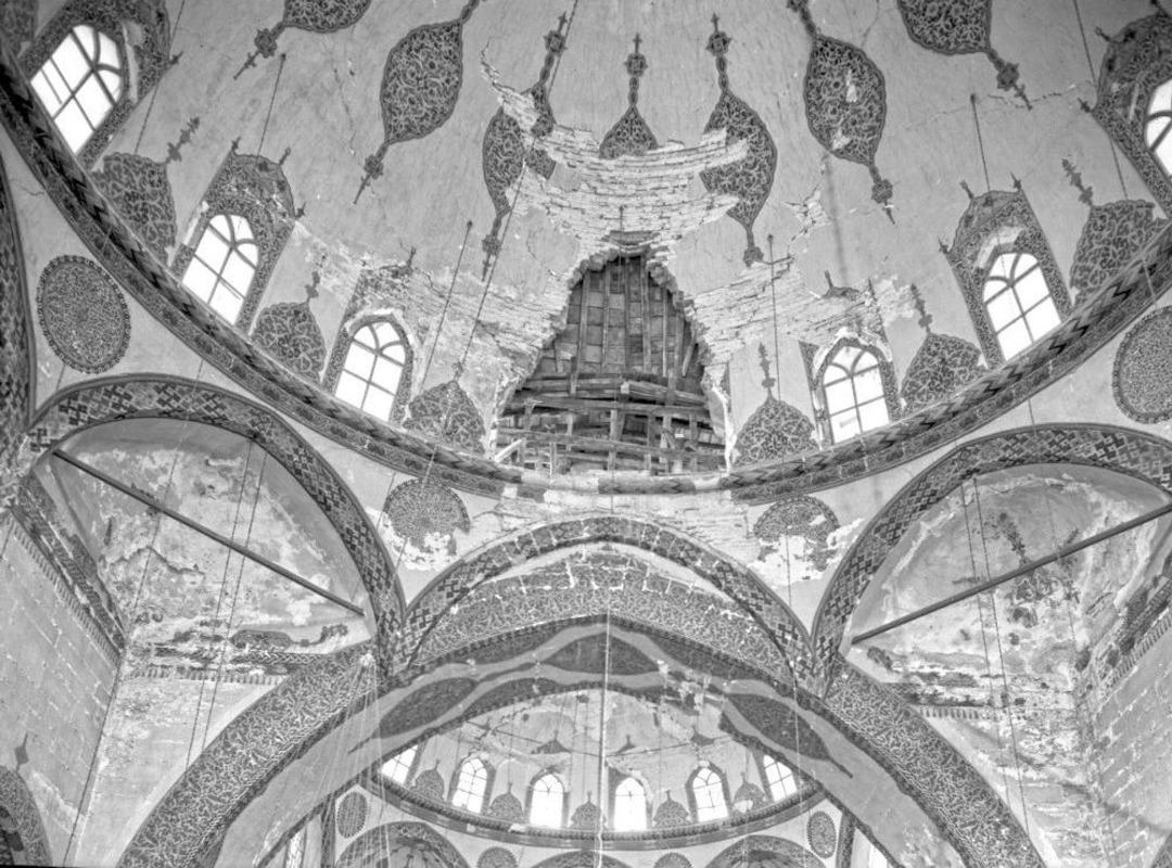 Deprem Fotoğrafları Tarihi Camideki Restorasyonun Seyrini Değiştirdi