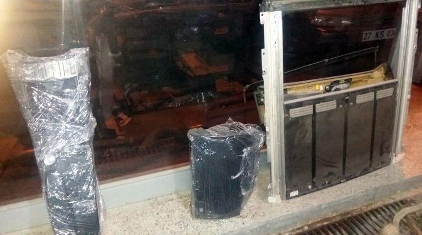 L&uuml;ks Otomobilleri &Ccedil;alıp Par&ccedil;alayan Hırsızlara Su&ccedil;&uuml;st&uuml;