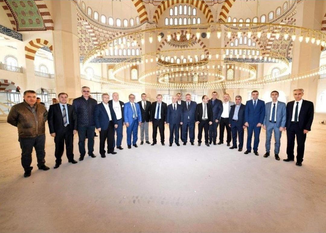 Vali Kam&ccedil;ı, Kayseri Osb Tarafından Yaptırılan Camide İncelemelerde Bulundu