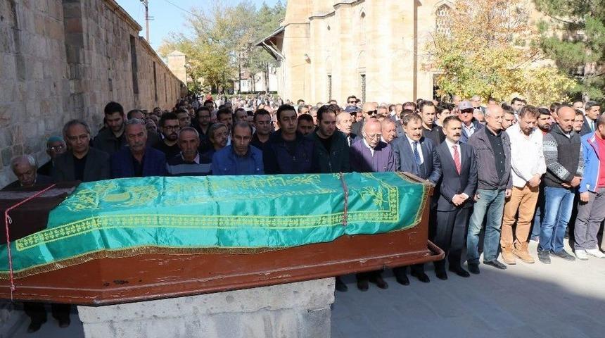 Bakan Eroğlu, Nevşehir&rsquo;de Cenaze Namazına Katıldı