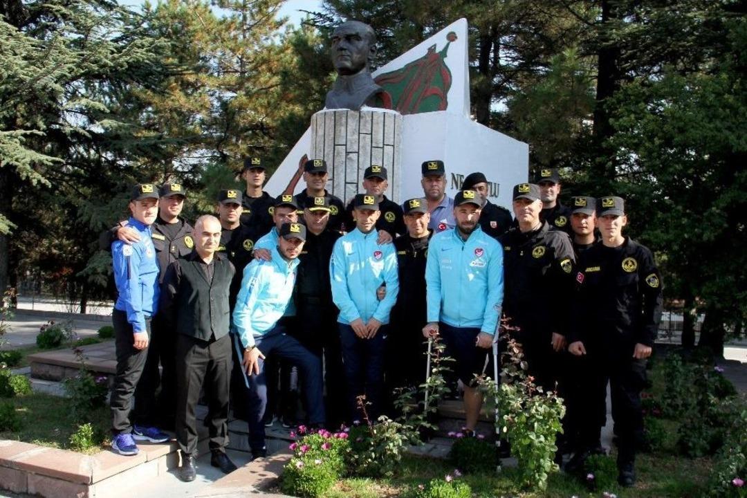 Orgeneral Arif &Ccedil;etin, Ampute Milli Takımı&rsquo;nı Ağırladı
