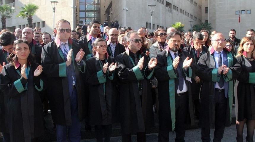 Bursa Barosundan Avukata Yapılan Bı&ccedil;aklı Saldırıya Tepki