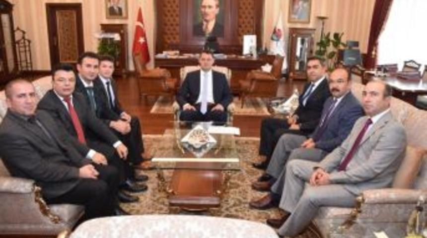 Toplum Yararına Proje &Uuml;retecekler