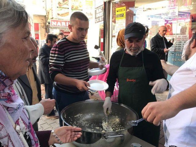 Esnaf, Asker Hayırı Düzenledi