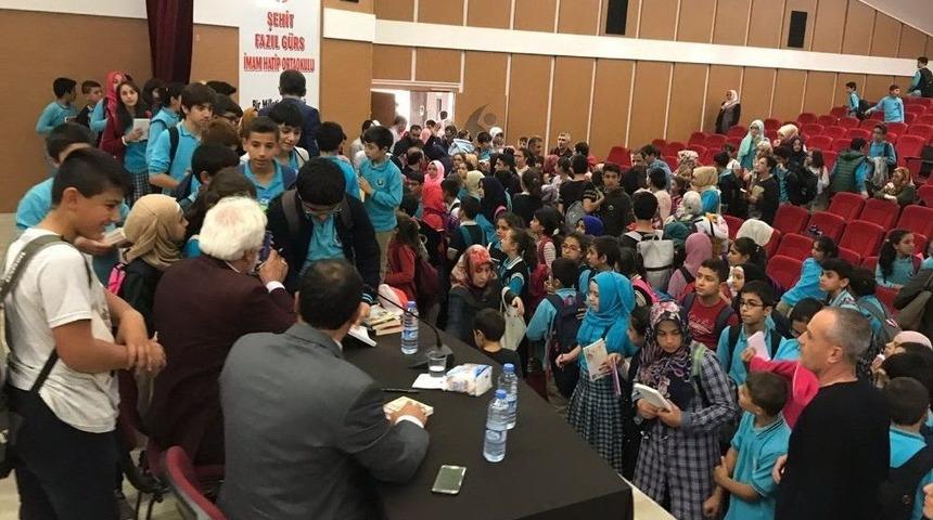 Bahadıroğlu, &Ouml;ğrencilerle Buluştu