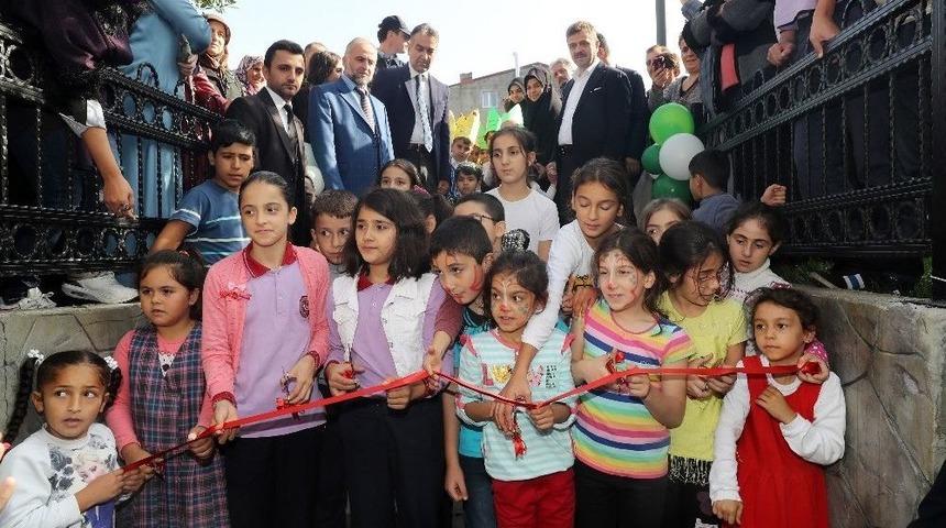 Gaziosmanpaşa&rsquo;da Yeni Bir Park Daha Hizmete A&ccedil;ıldı