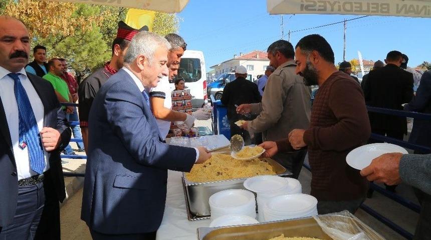 Vali Kam&ccedil;ı Mahzemin Mahallesinde