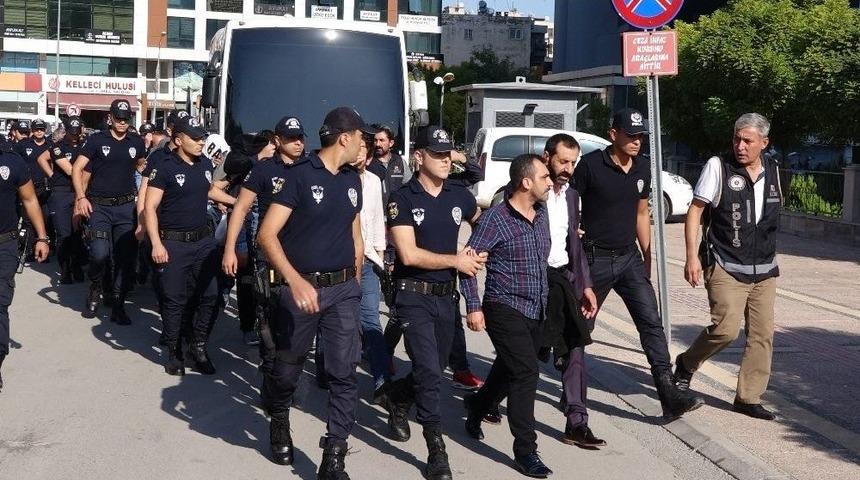 Mersin&rsquo;de Emlak Dolandırıcılığı Operasyonu: 28 G&ouml;zaltı