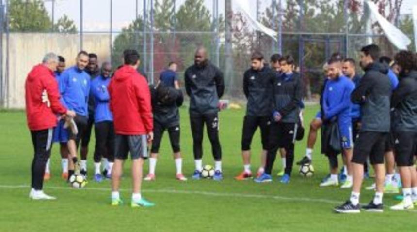 Evkur Yeni Malatyaspor, Ankara&rsquo;da Galibiyet Peşinde