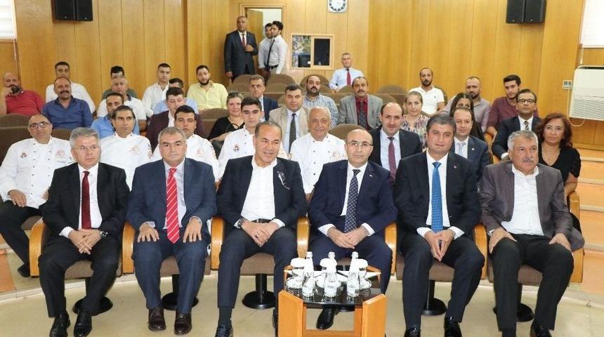 &lsquo;adana Lezzet Festivali&rsquo;ne Katılan Firmalara Sertifika Verildi