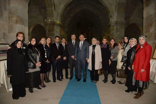 Tezhip Ve Minyatür Sergisi Açıldı