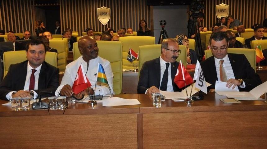 21 &Uuml;lkenin B&uuml;y&uuml;kel&ccedil;ileri Uşak&rsquo;ta