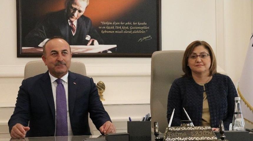 Çavuşoğlu ’yerelden Küresele Gaziantep’ Konulu Toplantıya Katıldı