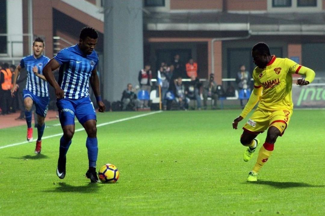 S&uuml;per Lig: Kasımpaşa: 1 - G&ouml;ztepe: (ilk Yarı)