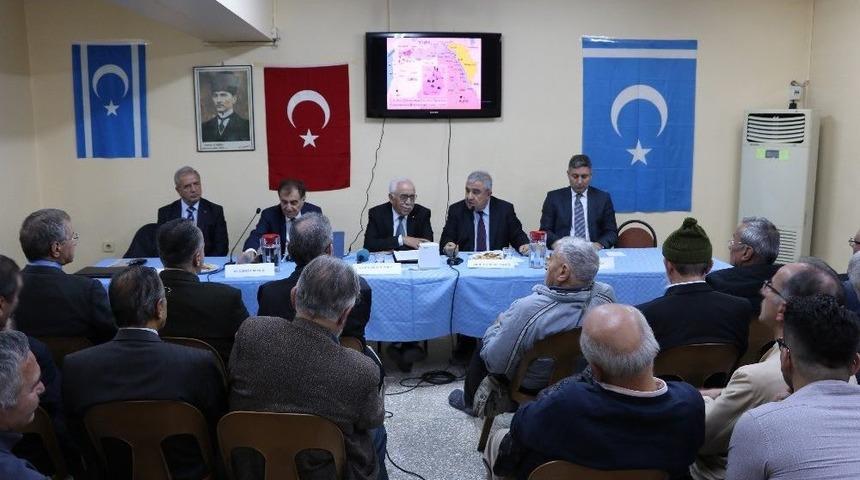 T&uuml;rkmenlerin Sorunları İstanbul&rsquo;da D&uuml;zenlenen Panelde Konuşuldu