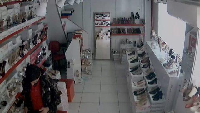 Ayakkabıcı D&uuml;kkanından &Ccedil;aldığı Tableti Pantolonuna Sakladı 1