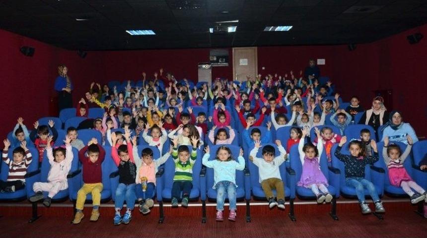 Pursaklar Sinemanın Keyfini Çıkartıyor