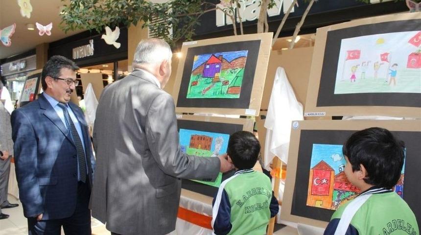 Kardelen Koleji 29 Ekim Resim Sergisi A&ccedil;ıldı