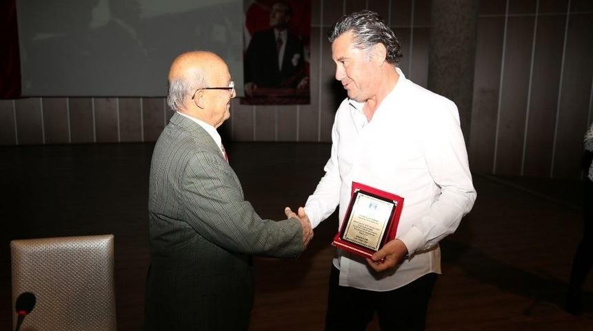 90. Yıl Anısına Nutuk&rsquo;tan Se&ccedil;meler Kitabı Yayımlandı