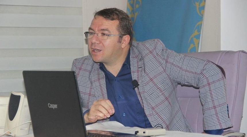 Prof. Dr. Hasan T&uuml;rkez&rsquo;den Bor Biyolojisi Konferansı