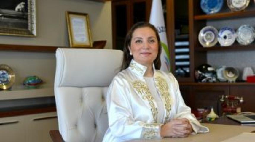 Rekt&ouml;r &Ccedil;akar Kızılay Haftasını Kutladı