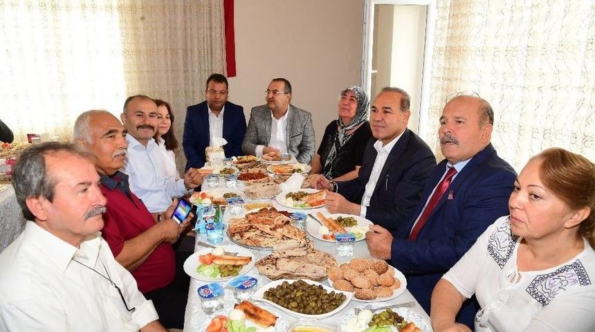 Başkan S&ouml;zl&uuml;: &rdquo;adana Başı Dik Sırtı Pek İnsanların Şehri Olmalı&rdquo;