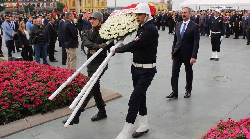 İzmir&rsquo;de 94. Yıl Kutlamaları Başladı