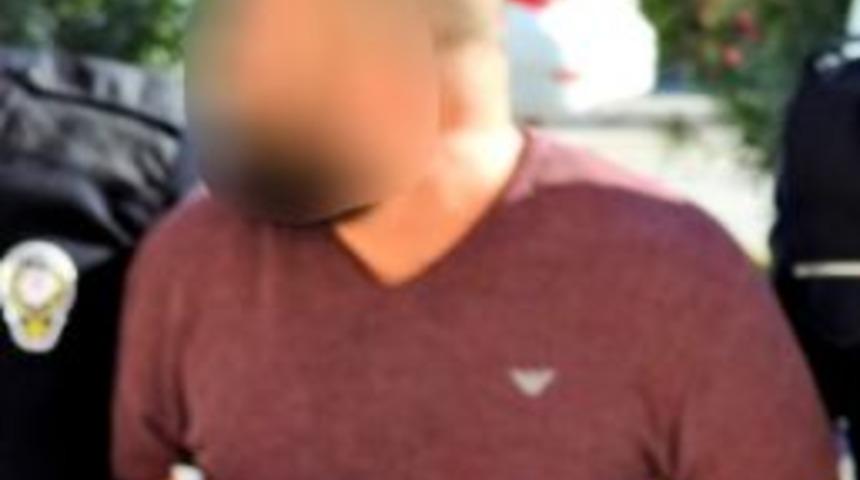 Cezaevi Firarisi Polisten Ka&ccedil;amadı