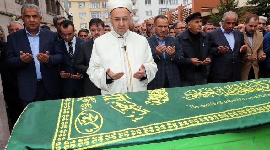 Başbakan Yardımcısı Bozdağ Yozgat&rsquo;ta Cenaze T&ouml;renine Katıldı