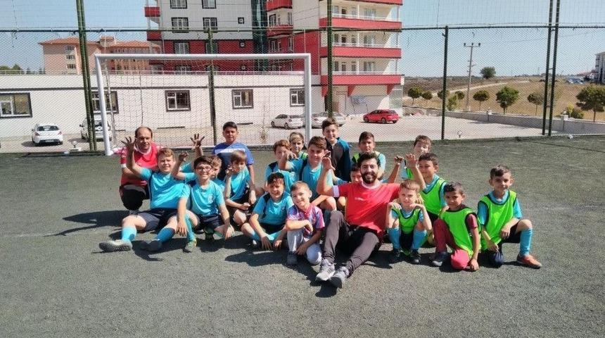 (&ouml;zel Haber) Edirne&rsquo;de Minik Futbolculara Barcelona Ve Altınordu Modeli