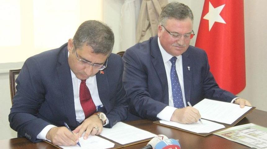 Kaplan Ailesinden Elbeyli&rsquo;ye Sağlık Tesisi