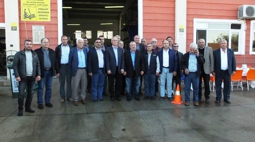 Burhaniye’de Tariş Yönetimi Aydınlı Zeytincileri Ağırladı