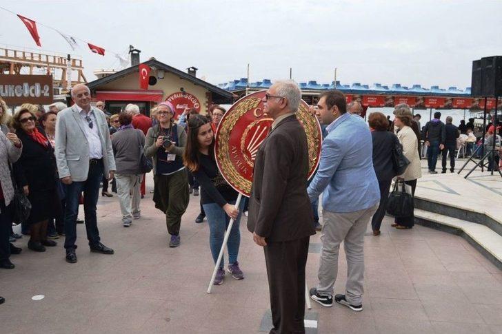 Ayvalık’ta Cumhuriyet İçin Yürüdüler G4